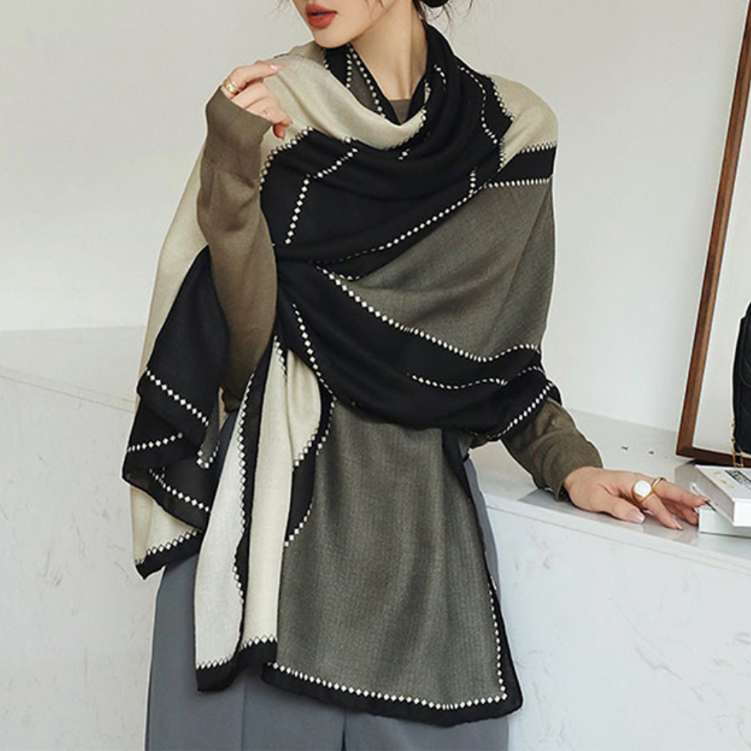 Audrey Geometry Shawl Artisio