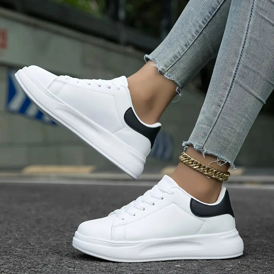 Ariana Low-Top Platform Sneakers Artisio