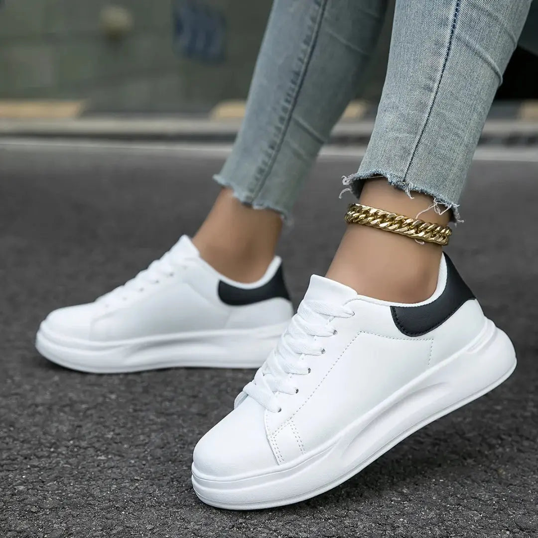 Ariana Low-Top Platform Sneakers Artisio