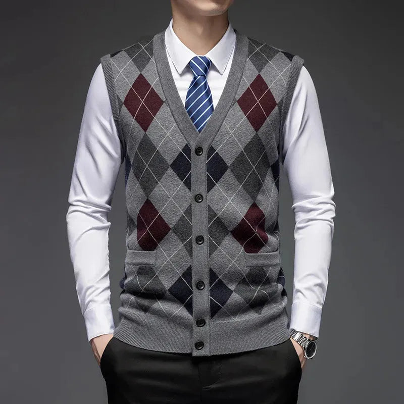 Classic Argyle Knit Wool Vest Artisio
