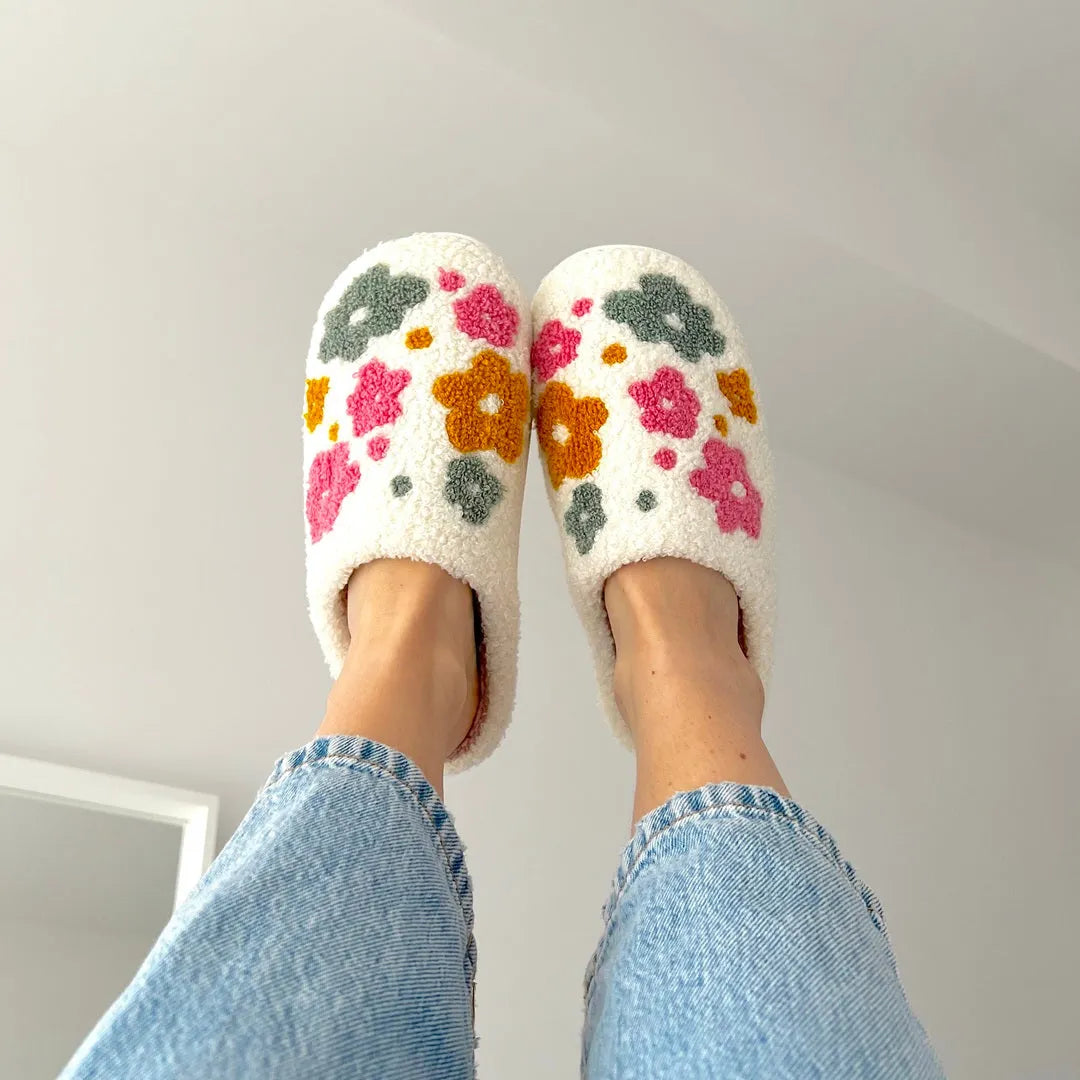 Women's Floral Plush Slip-On Slippers Artisio