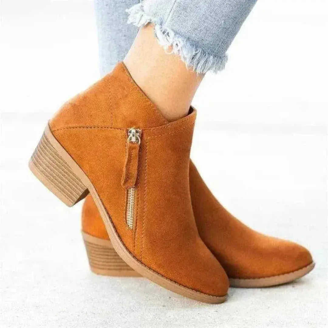 Women’s Suede Ankle Boots Artisio