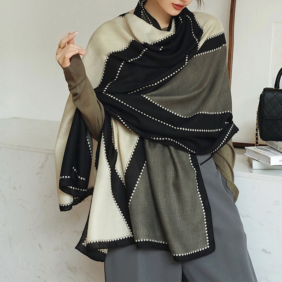Audrey Geometry Shawl Artisio