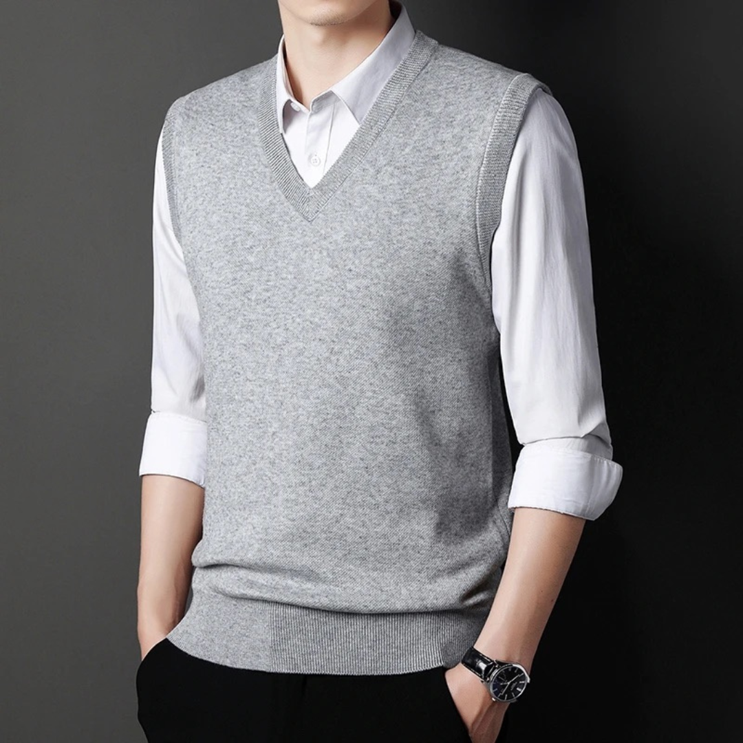 Harrison Solid Sweater Vest Artisio