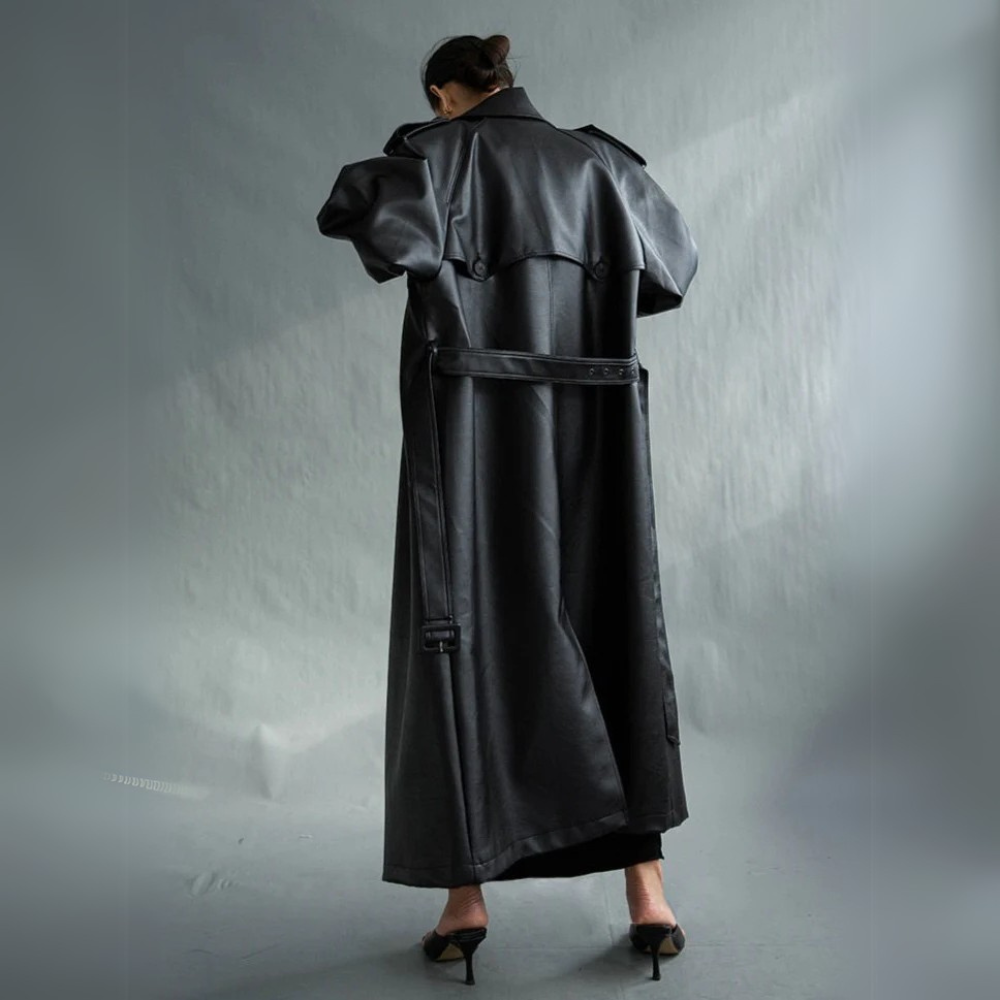 Vivienne Noir Classic Trench