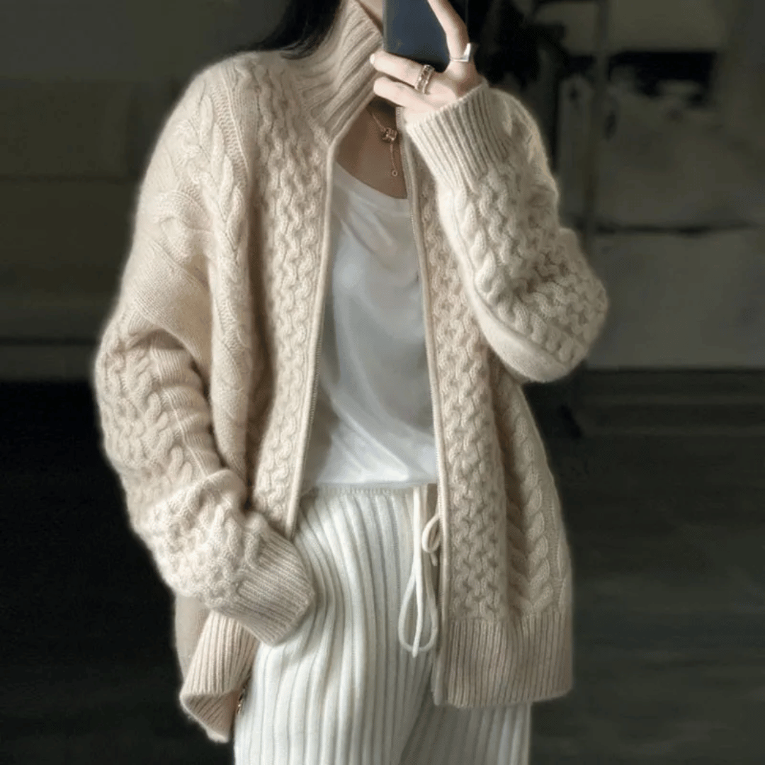 Eleganza Cashmere Knit Turtleneck