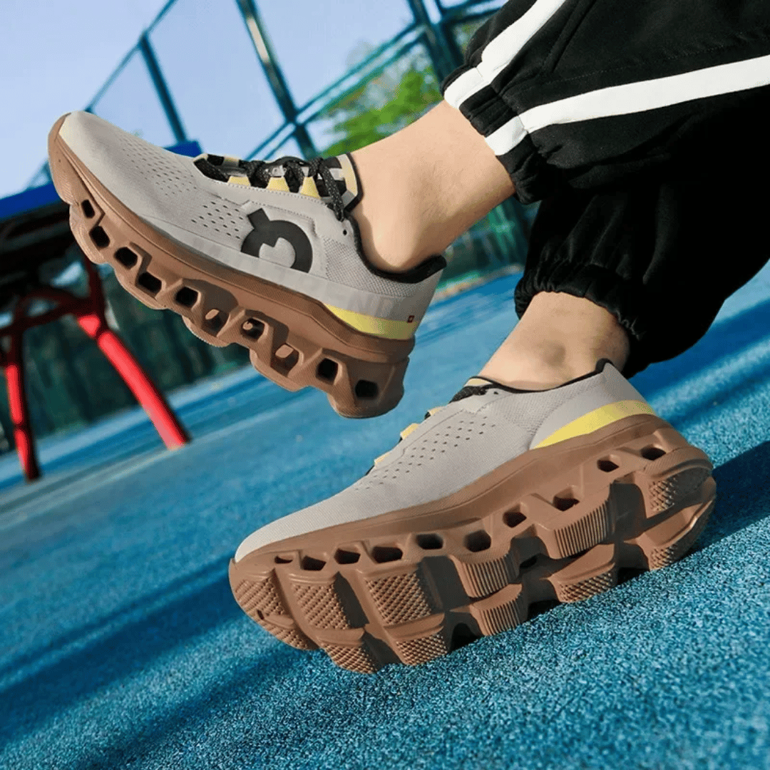 Airform Pulse Running Sneakers