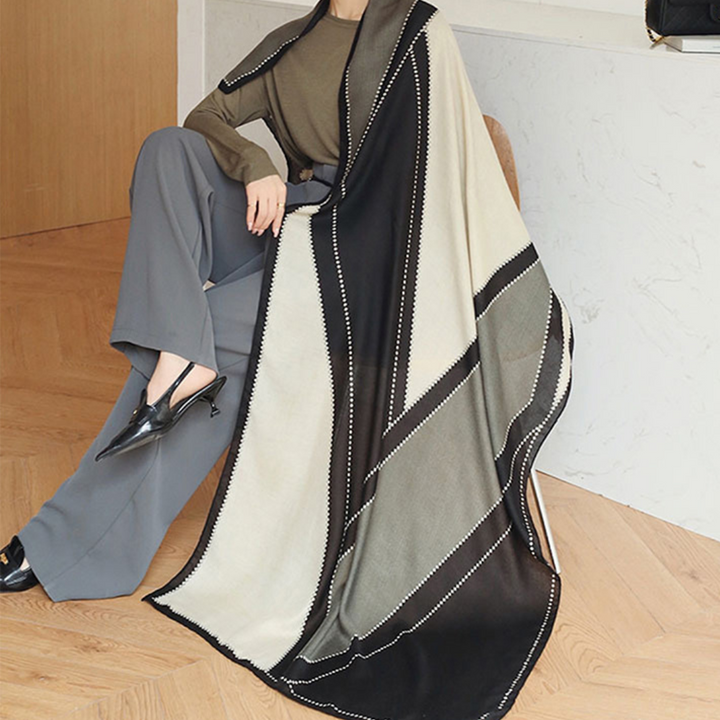 Audrey Geometry Shawl Artisio