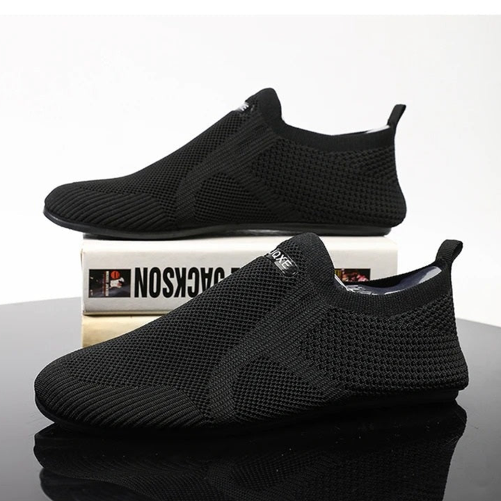 AT | Men Slip-On Mesh Sneakers