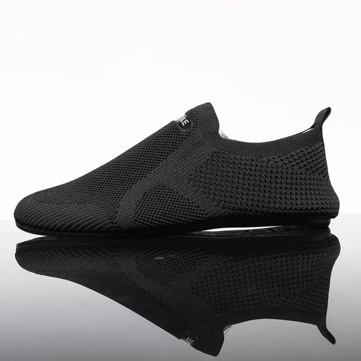 AT | Men Slip-On Mesh Sneakers
