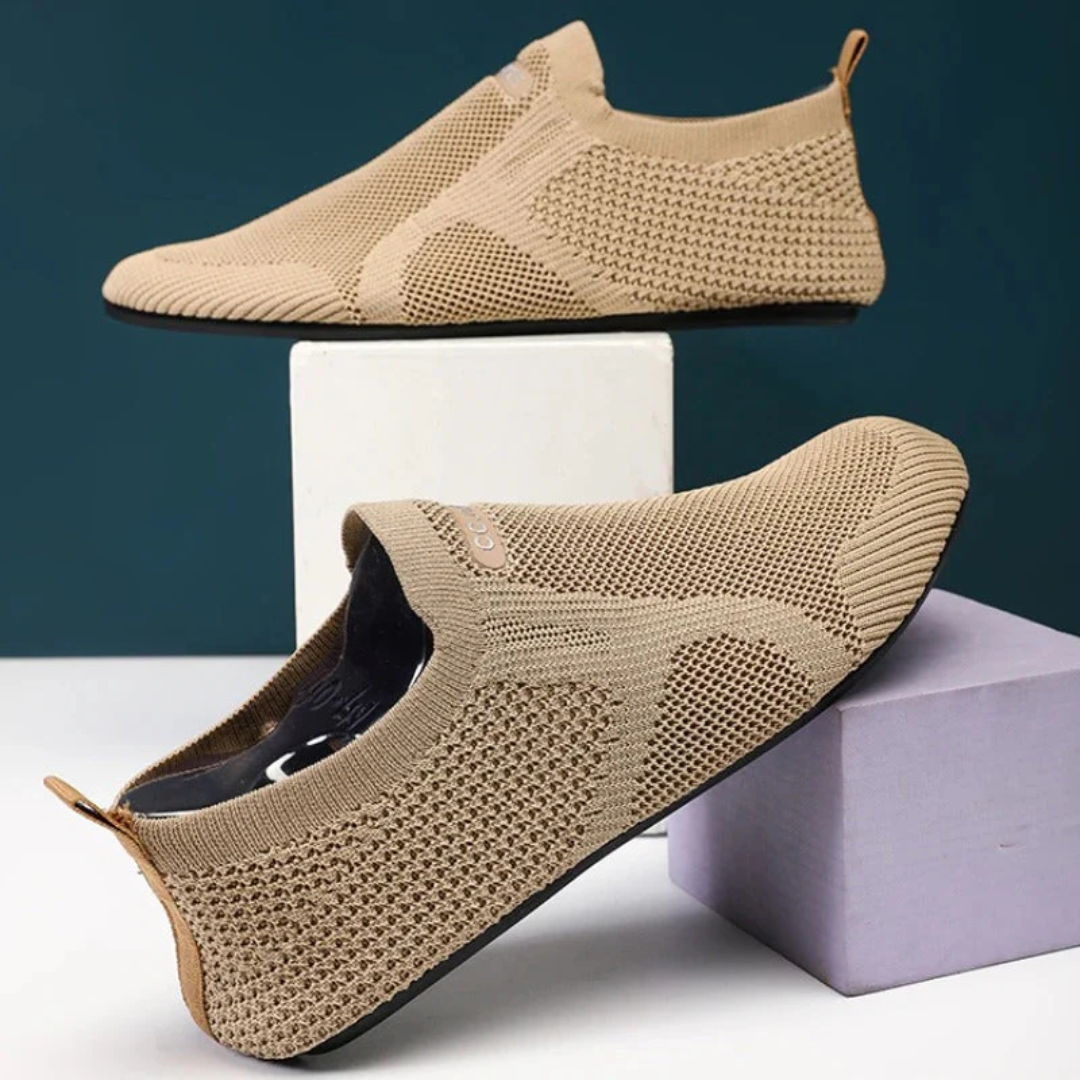 AT | Men Slip-On Mesh Sneakers