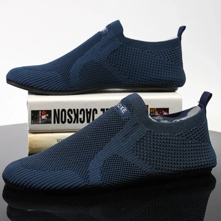 AT | Men Slip-On Mesh Sneakers