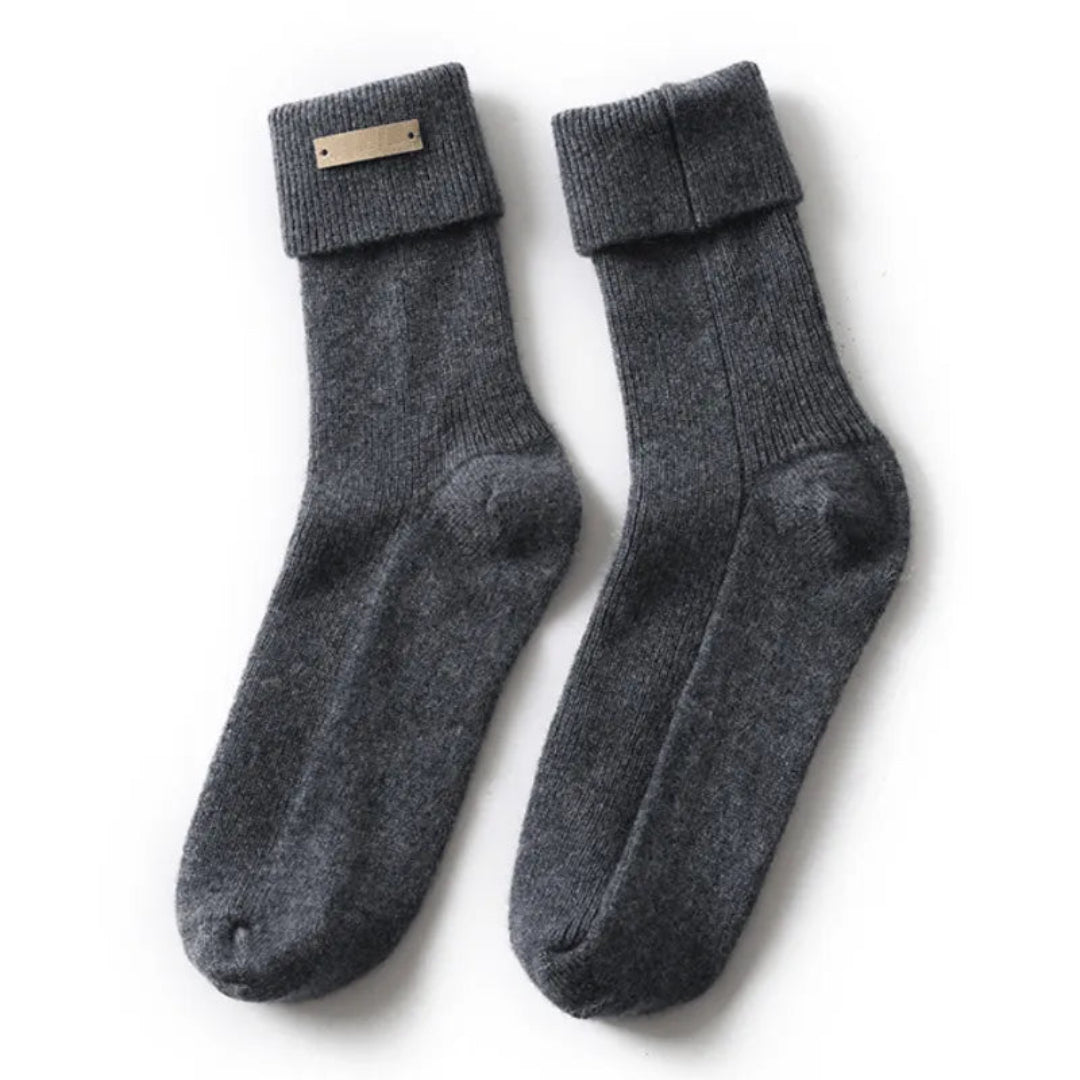 Amelia Pure Cashmere Crew Socks