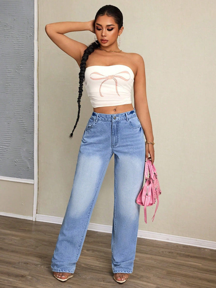 Artisio | Women Classic Light Wash Jeans