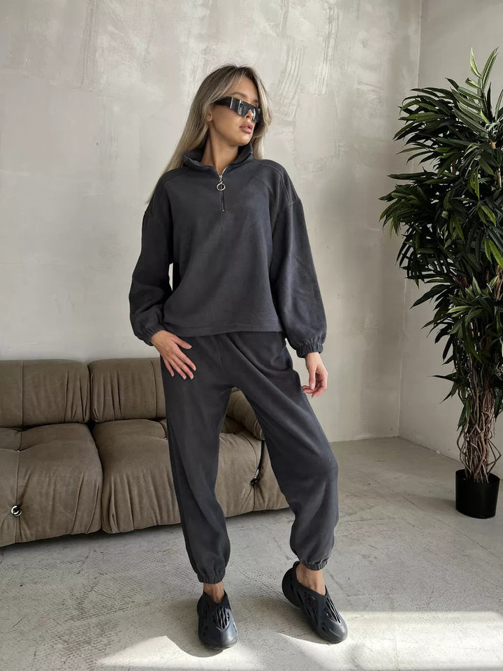 Artisio | Women Cozy Zip Sport Set