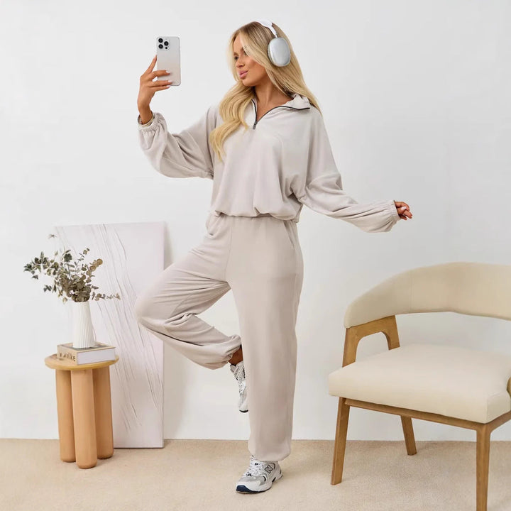 Artisio | Women Effortless Velour Co Ord
