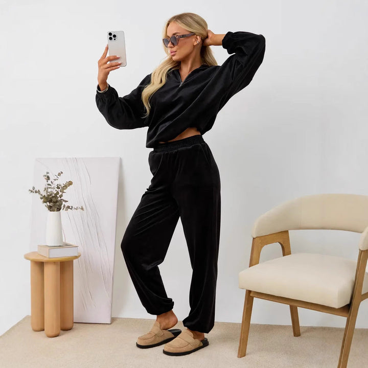Artisio | Women Effortless Velour Co Ord