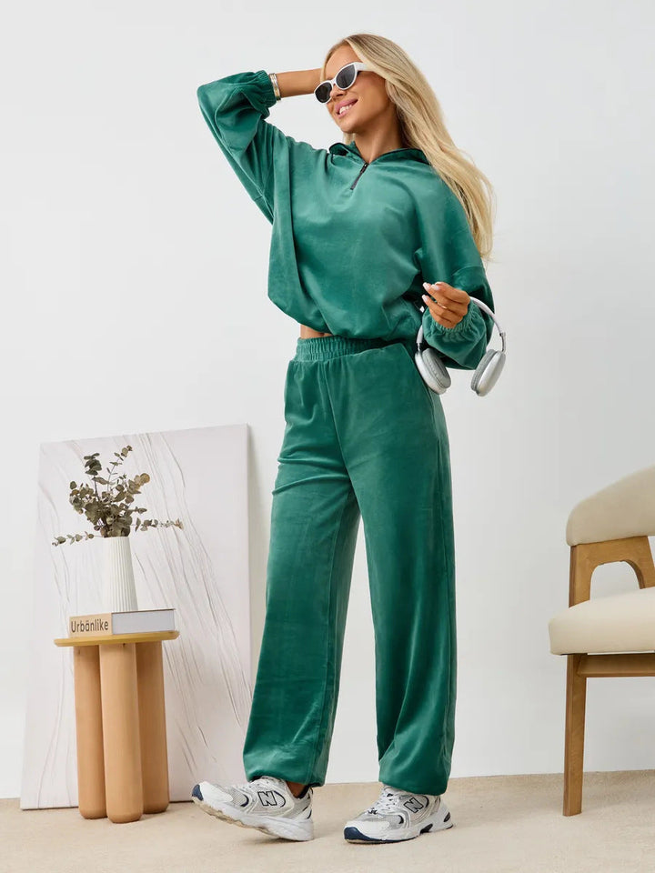 Artisio | Women Effortless Velour Co Ord