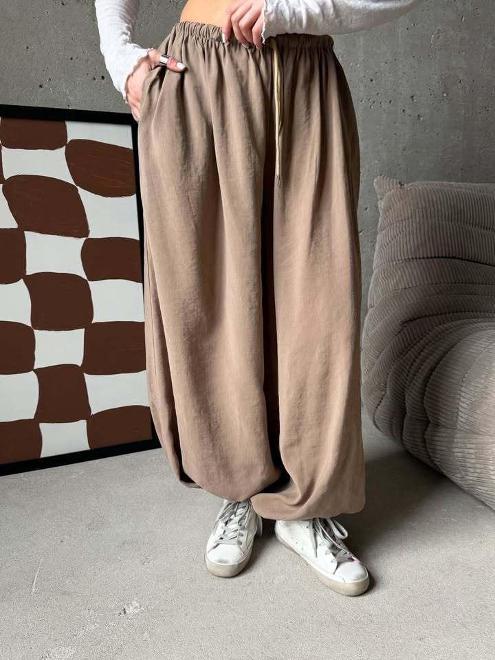 Artisio | Women Flow Drape Balloon Pants