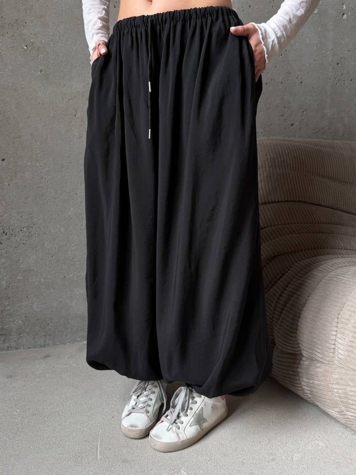 Artisio | Women Flow Drape Balloon Pants