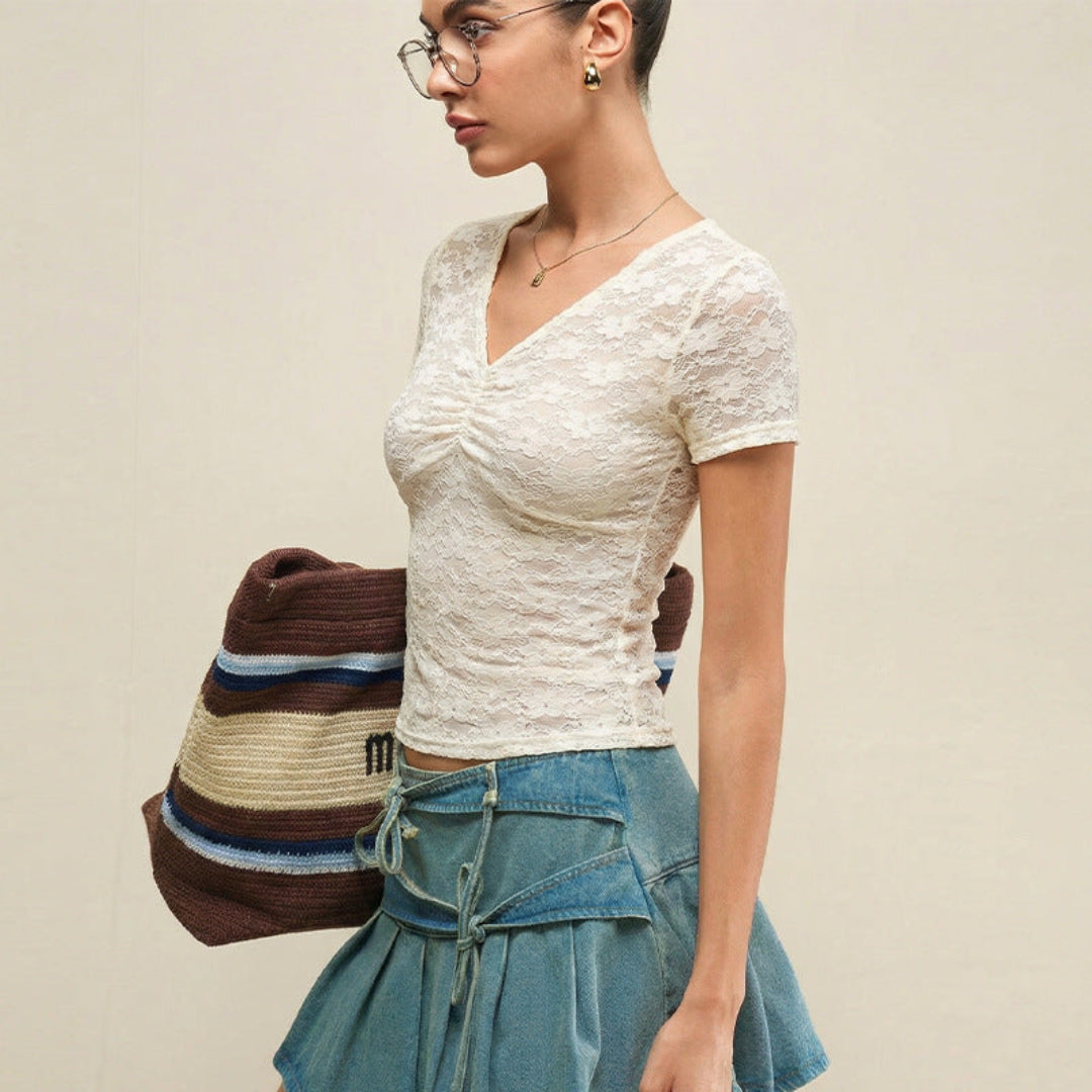 Artisio | Women Lace Ruched Top
