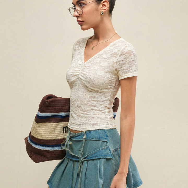 Artisio | Women Lace Ruched Top