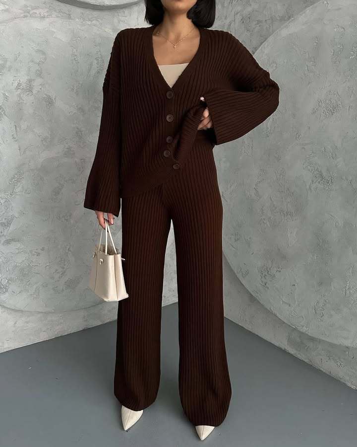 Artisio | Women Loose Fit Knit Set