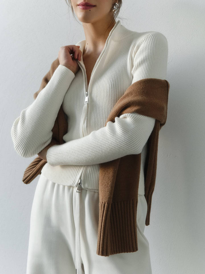 Artisio | Women Modern Zip Sweater