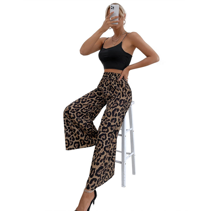 Artisio | Women Relaxed Wild Print Pants