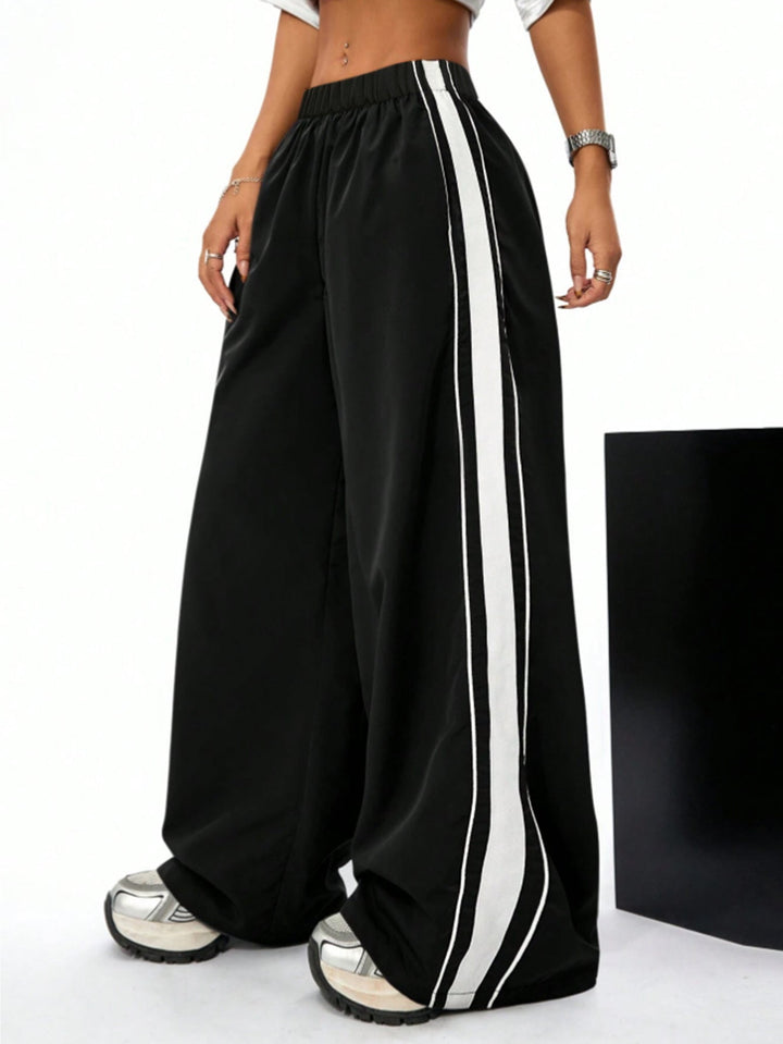 Artisio | Women Side Stripe Flow Pants