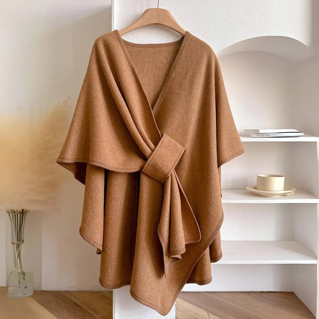 Brooklyn Loose Pocket Knitted Cape Artisio