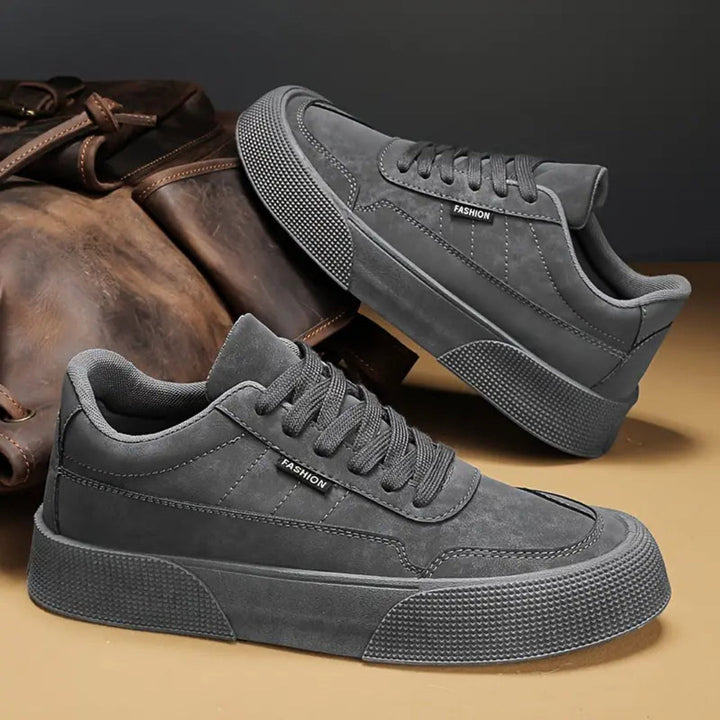 Carl Classic Lace-Up Skate Sneakers Artisio