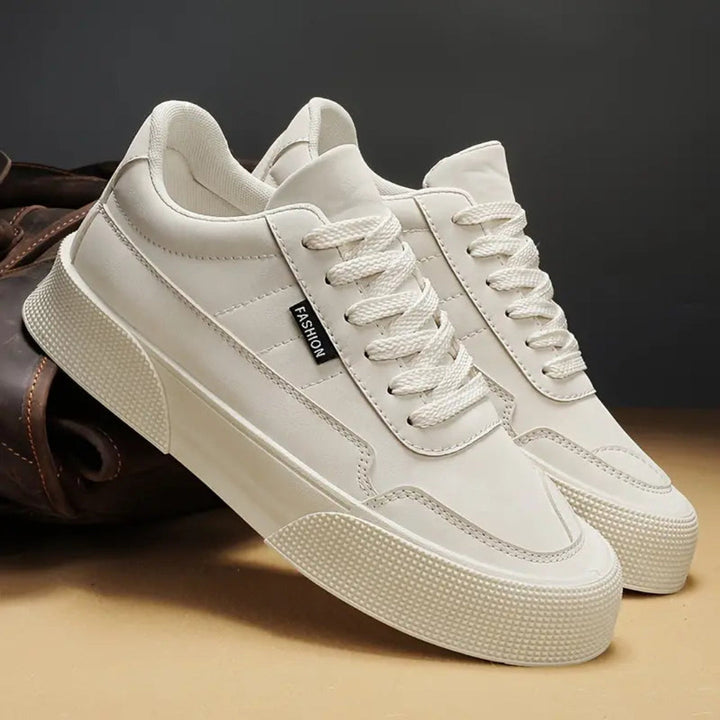 Carl Classic Lace-Up Skate Sneakers Artisio