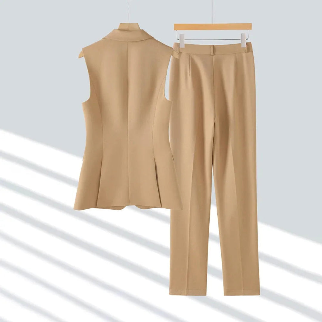 Chloe Montclair Executive Grace 2-Piece Pantsuit Set