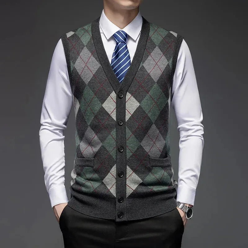 Classic Argyle Knit Wool Vest Artisio