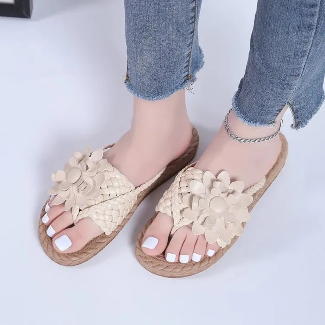 Daisy Bloom Woven Slip-On Sandals Artisio