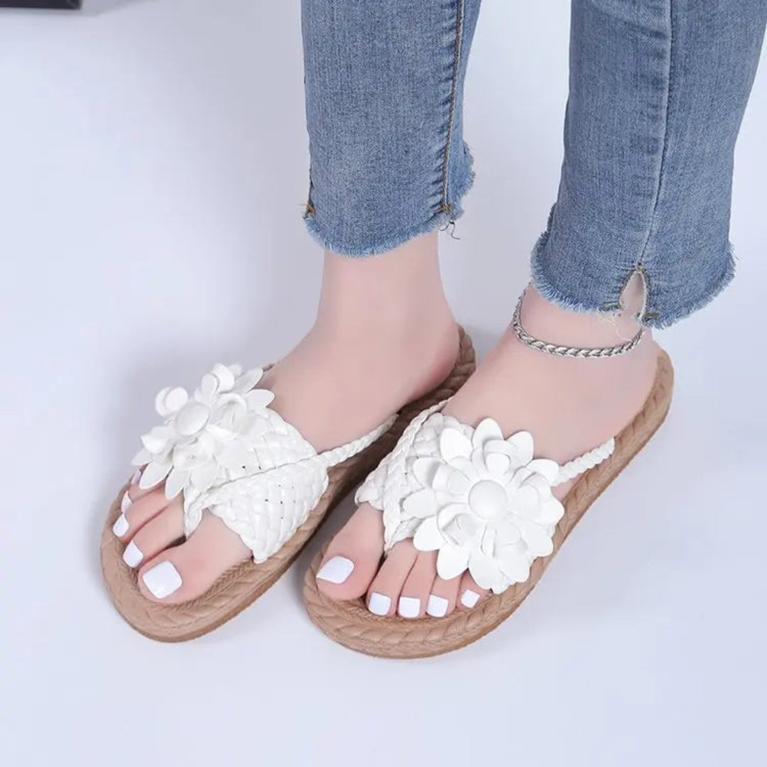 Daisy Bloom Woven Slip-On Sandals Artisio