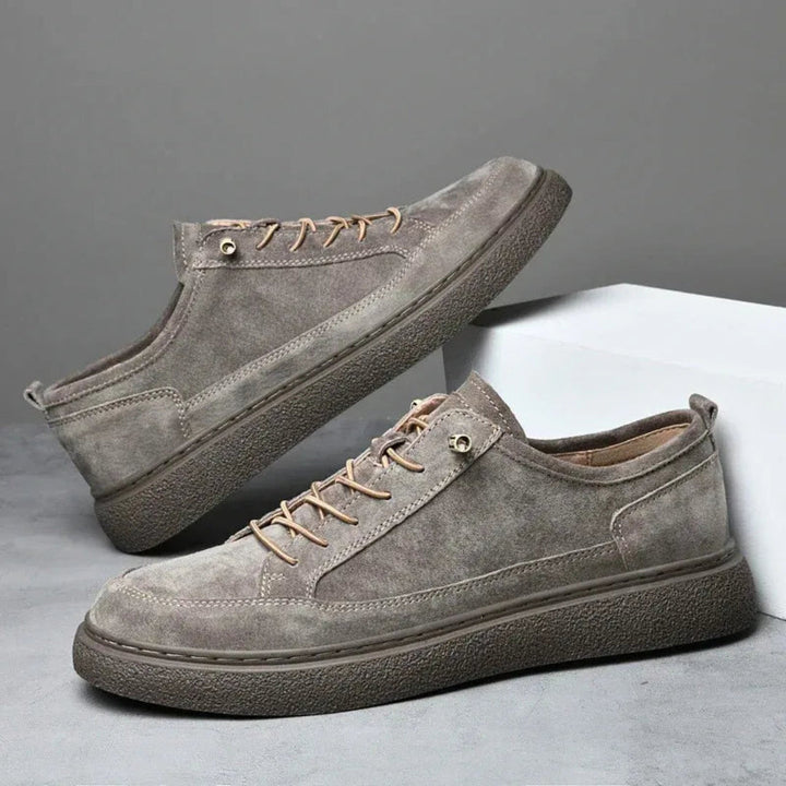 Eric Classic Suede Sneakers Artisio