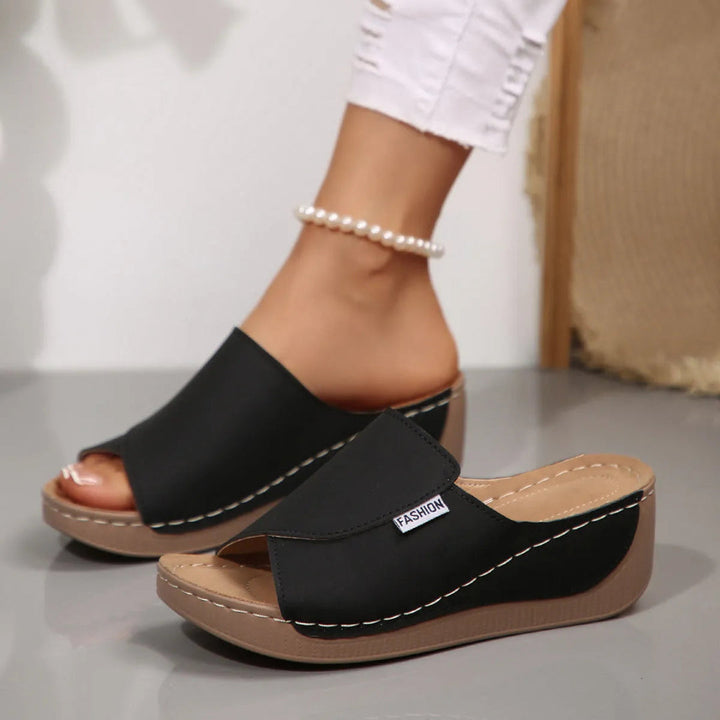 Erica Open-Toe Slip-On Cushioned Sandals Artisio
