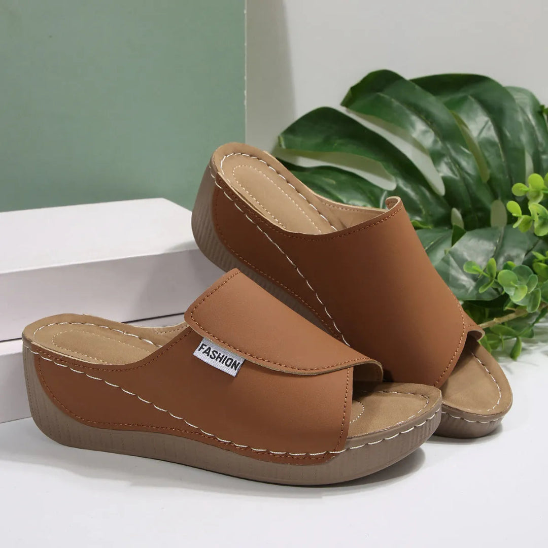Erica Open-Toe Slip-On Cushioned Sandals Artisio