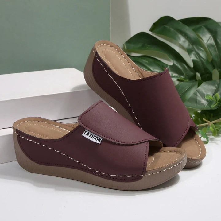 Erica Open-Toe Slip-On Cushioned Sandals Artisio