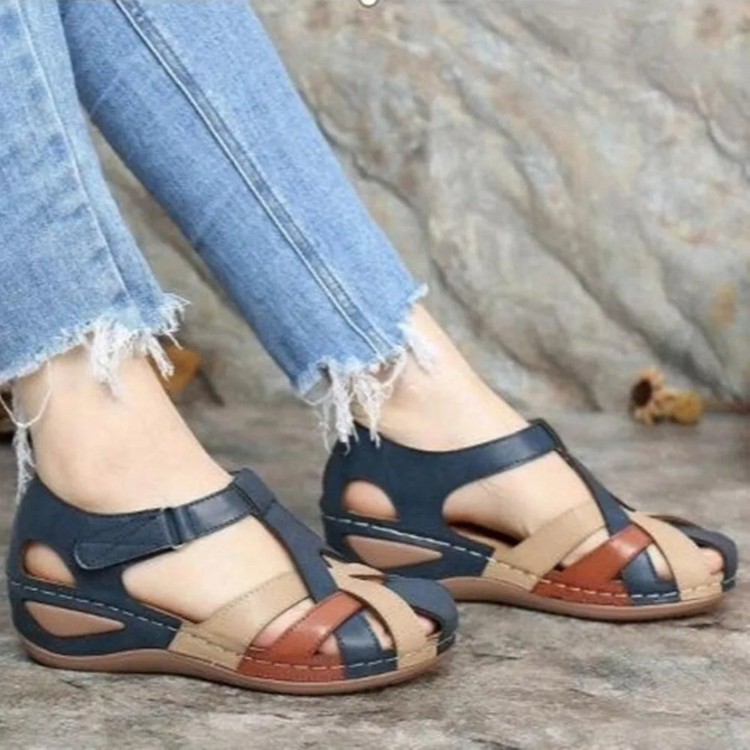 Harriet Closed-Toe Leather Sandals Artisio