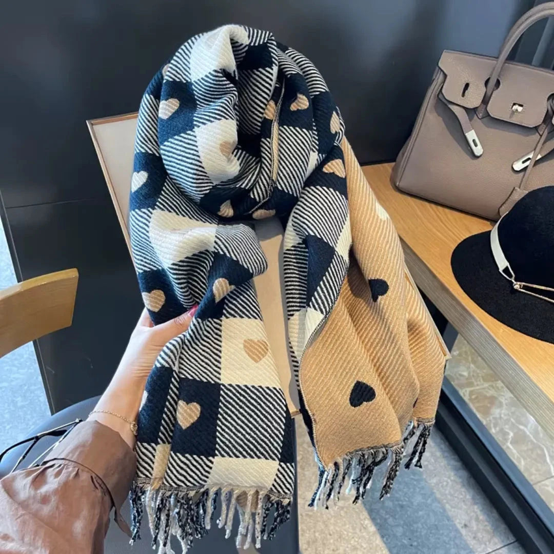 Women's Heart Accent Plaid Scarf Artisio