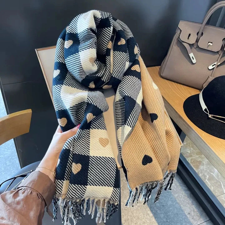 Women's Heart Accent Plaid Scarf Artisio