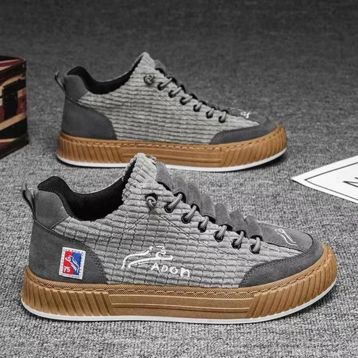 AT | Men’s Textured Everyday Sneakers