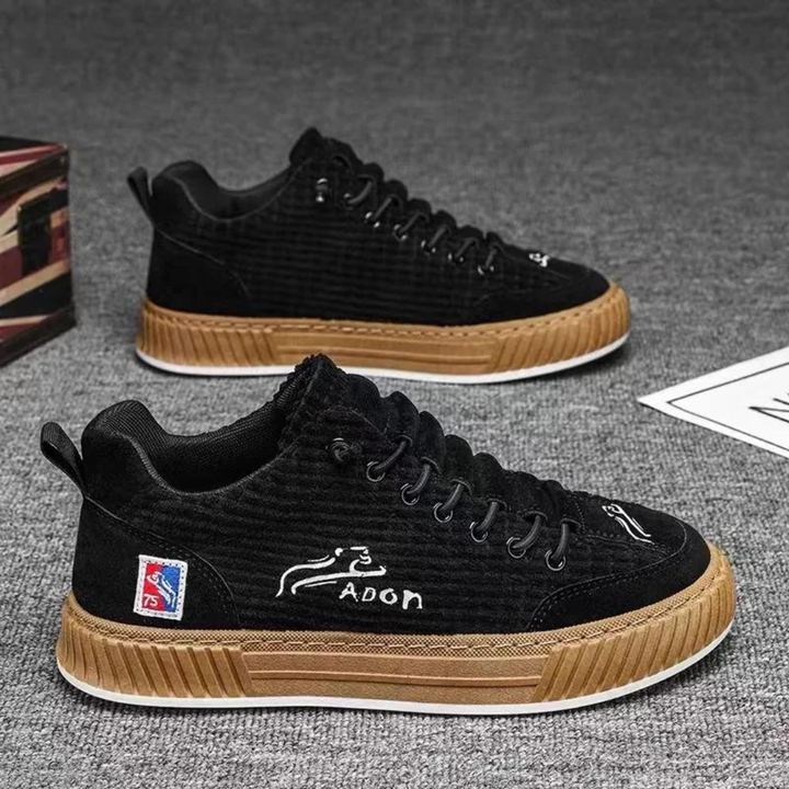 AT | Men’s Textured Everyday Sneakers