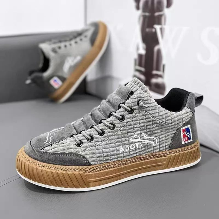 AT | Men’s Textured Everyday Sneakers
