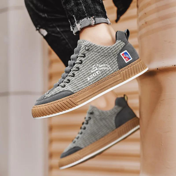AT | Men’s Textured Everyday Sneakers