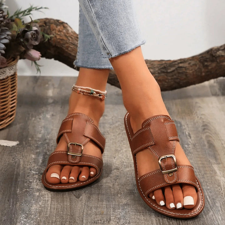 Neri Faux Leather Buckle Sandals Artisio