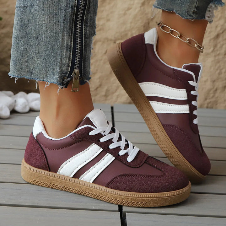 Riva Retro Stripe Suede Low-Top Sneakers Artisio